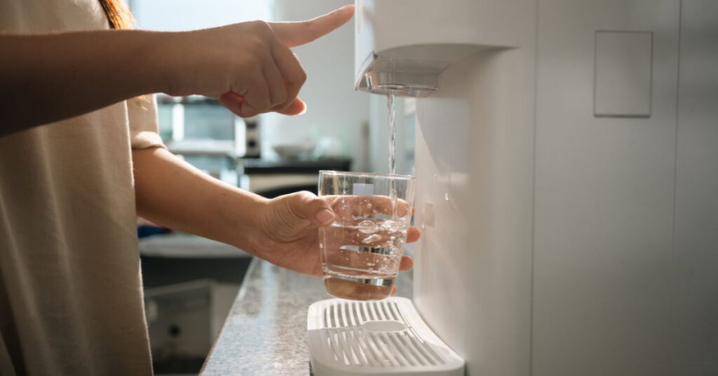 Conserto de Purificador de Água em Guarapari | Assistência Perto de Mim agua sem controle de temperatura