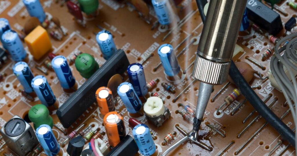 Conserto de Purificador de Água em Guarapari | Assistência Perto de Mim placa eletronica com falhas ou sem funcionamento